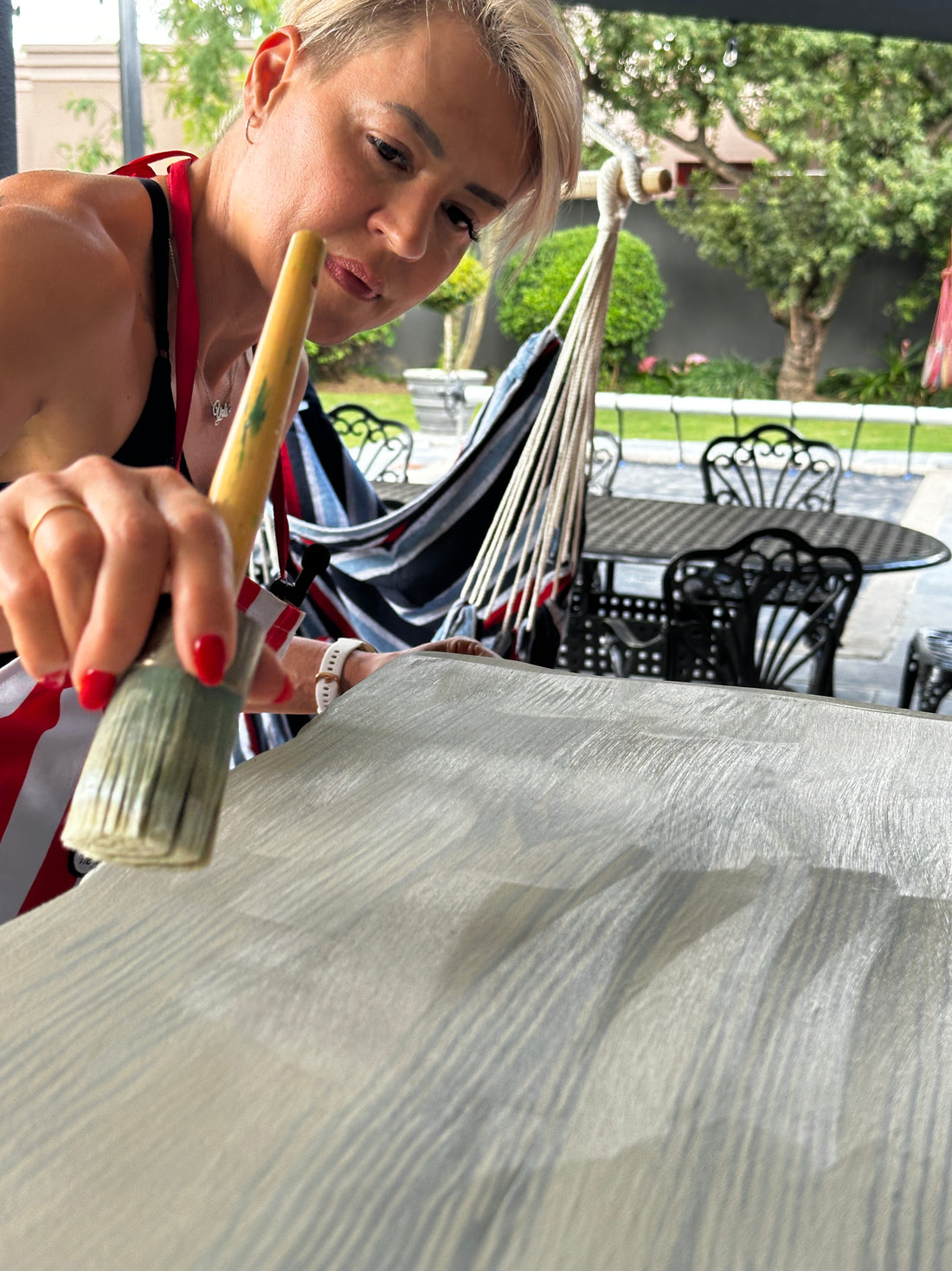 How to Seal Chalk paint: Wax vs Sealers